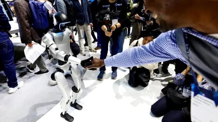 Robotul Unitree G1 i-a cucerit pe vizitatori la târgurile de tehnologie