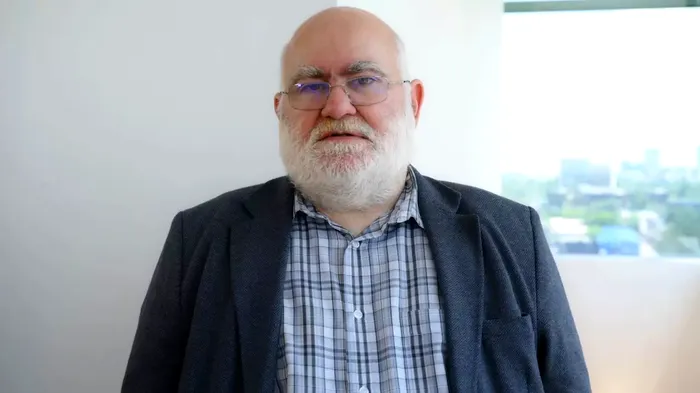 Cine este si cu ce se ocupa sotia lui Alfred Bulai. Ana i-a fost si ea eleva sotului sau 