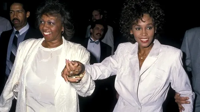 Mama lui Whitney Houston a murit la vârsta de 91 de ani
