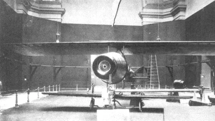 Avionul lui Henri Coanda