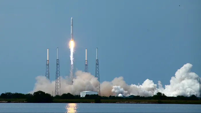 space x google cape canaveral launch falcon 9 elon musk 11
