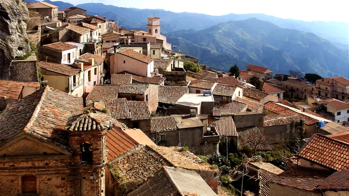 Sat din regiunea regiunea Calabria, Italia