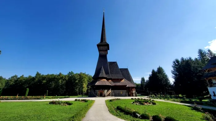 Biserica din lemn manastirea sapanta