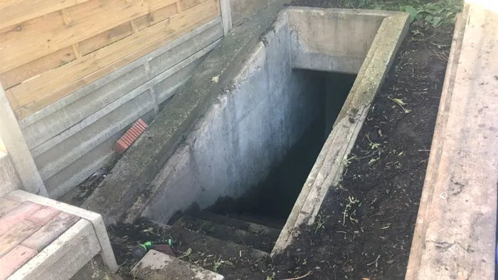 Descoperire uimitoare in gradina unei case. „Am ajuns sa dam tot pamantul la o parte” - Foto