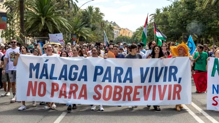 Proteste masive împotriva turismului excesiv în Malaga.