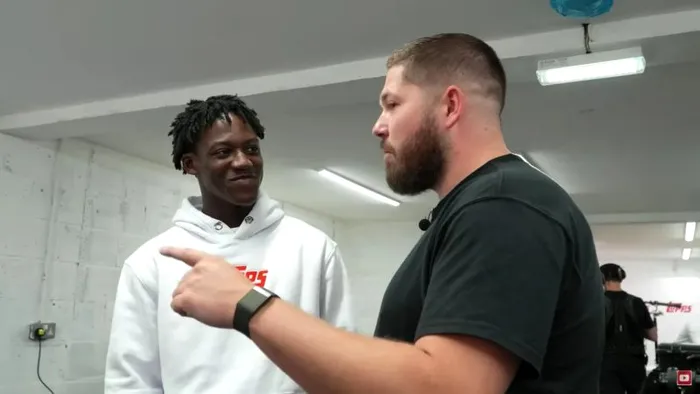 John alături de starul Manchester United, Kobbie Mainoo