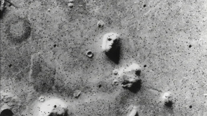 foto: Viking 1, NASA - Viking 1 Orbiter, Public Domain, via Wikimedia Commons