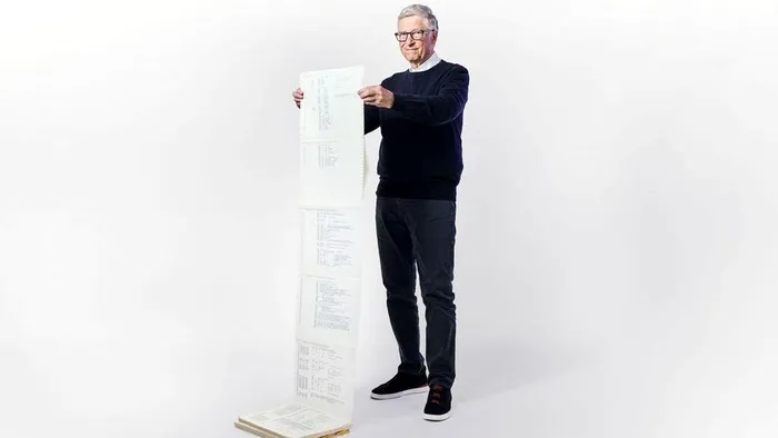 Bill Gates publică sursa originală Microsoft cod