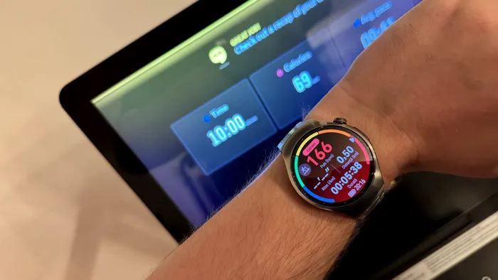 REVIEW HUAWEI WATCH 5 la sală / foto: Playtech.ro