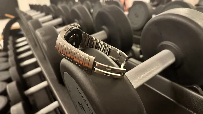 REVIEW HUAWEI WATCH 5 - echilibrul perfect între business și sport / foto: Playtech.ro