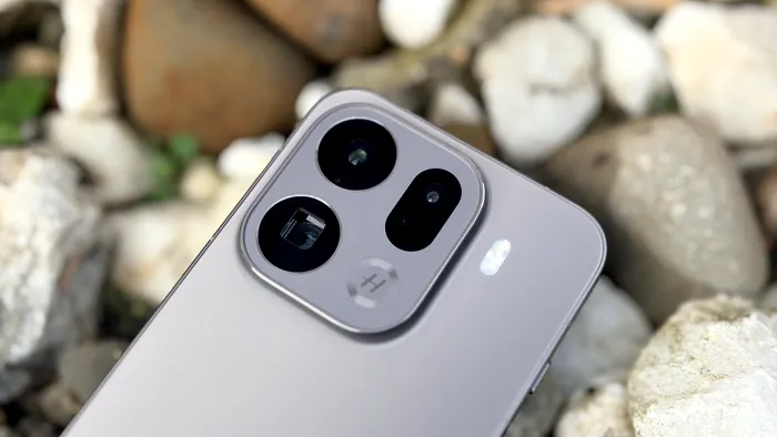 Oppo Find X9 Pro - sistem de captură