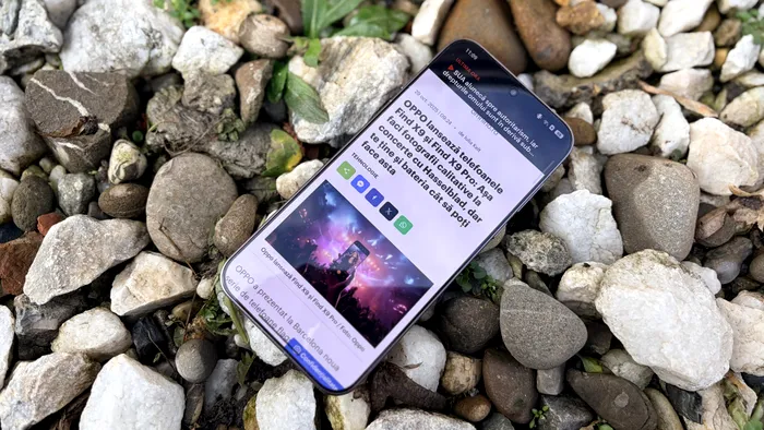 Oppo Find X9 Pro este foarte frumos și din față și din spate