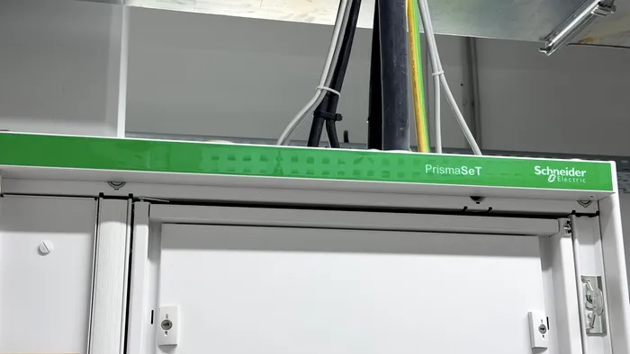 Echipamentele Schneider Electric sunt în fiecare colț al clădirii, dacă ai acces la ele
