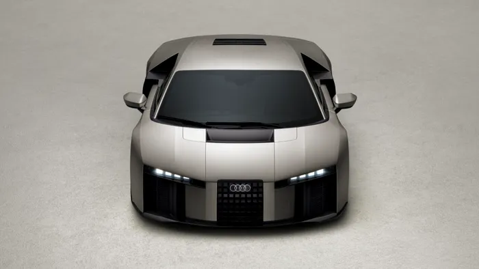 Audi Nuvolari din față