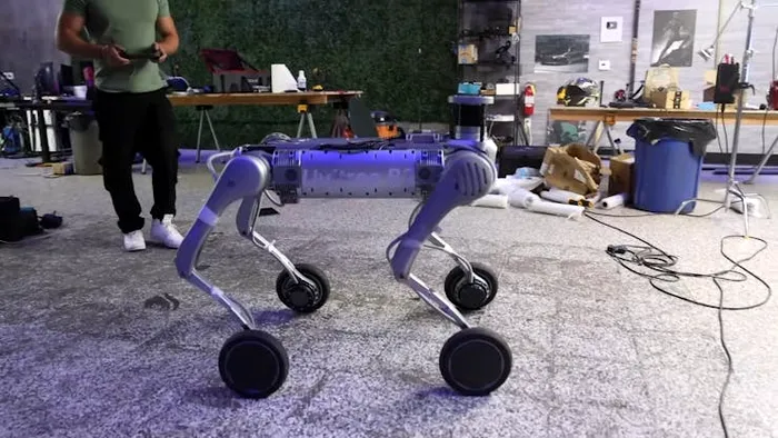 A transformat un robot în scaunul rulant al viitorului