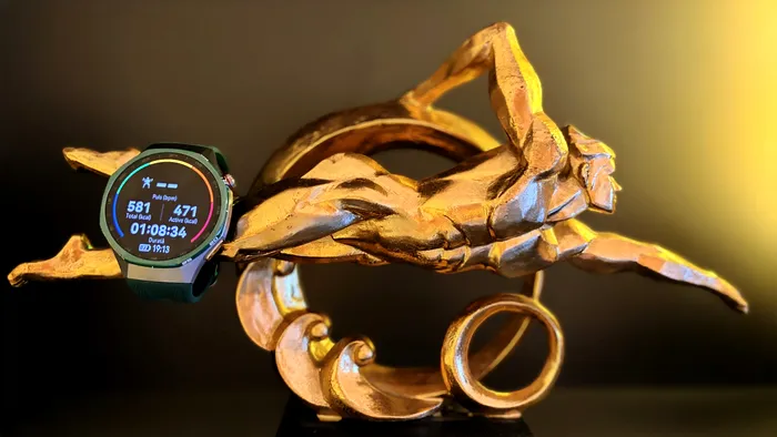 HUAWEI Watch GT7 Pro arată superb în orice mediu