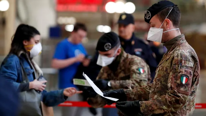 Italia Restricții noi pentru români! Ce țară îi obligă pe toți românii să stea în carantină, începând de azi, 7 septembrie