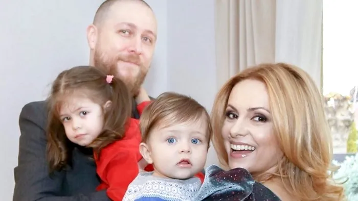 Simona Gherghe ca om și ca jurnalist.