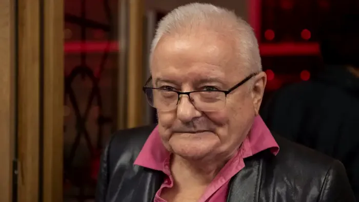 Irinel Columbeanu isi cauta iubita de 20 de ani. Cum vrea sa arate Calapodul a fost Monica Femeile il cauta cu zecile pe Instagram si pe Facebook EXCLUSIV