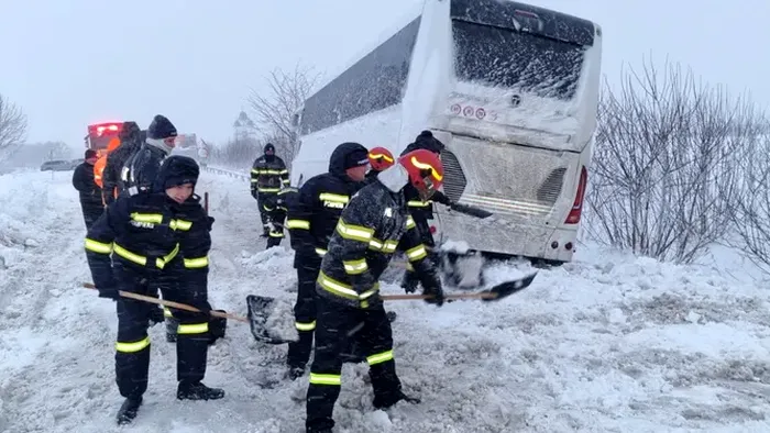 Fenomenul ciudat care are loc acum pe litoralul românesc. Totul este cauzat de furtunile care au făcut ravagii în ultimele zile