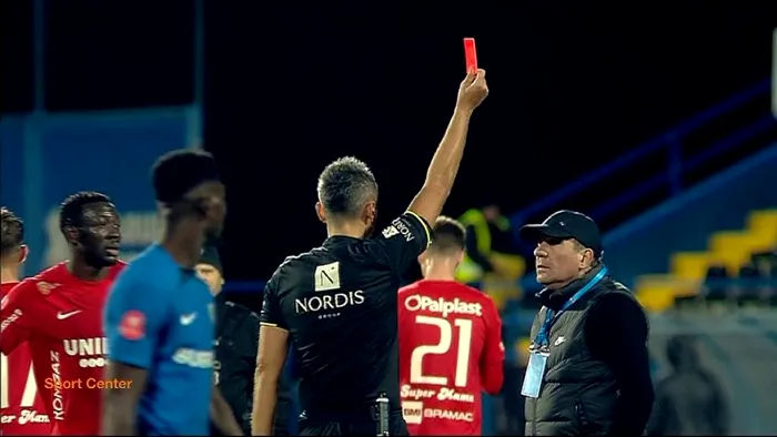 Gică Hagi, scos de pe teren. Antrenorul a fost suspendat, s-a întâmplat chiar după meciul Farul Constanța - Hermannstadt