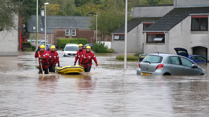 Furtuni puternice și inundații la începutul lunii aprilie 2024. Zeci de zboruri au fost anulate în țara cu milioane de români
