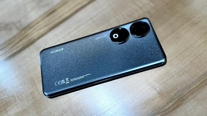 REVIEW Honor 90 