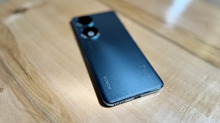 REVIEW Honor 90 
