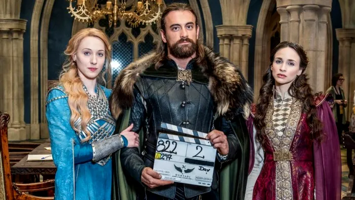 serialul maghiar rise of the raven pe platul de filmare