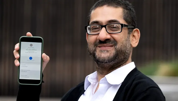 Banca te ridică, banca te coboară: Povestea unui bărbat a cărui viață s-a schimbat de două ori, în două zile