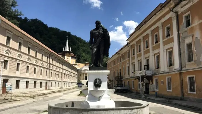 Statiunea Baile Herculane oras