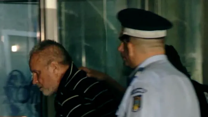 Gheorgeh Dincă are 3 avocați din oficiu. Cu cât sunt aceștia plătiți?