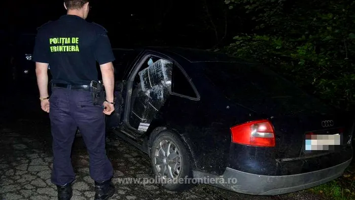 Polițiștii au descoperit un Audi abandonat la frontieră. Ce au descoperit în el a fost o adevărată surpriză