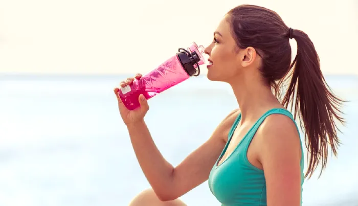 Hidratarea, foarte importanta pe timp de canicula