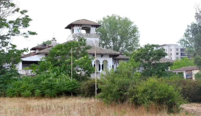 Palatul Reginei Maria din Mamaia se întoarce în patrimoniul statului român. Monumentul istoric fusese privatizat ilegal în anul 2003