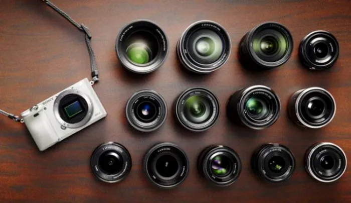 Sony-A6000-White-Christmas-Edition