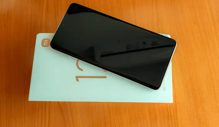 xiaomi-12-review