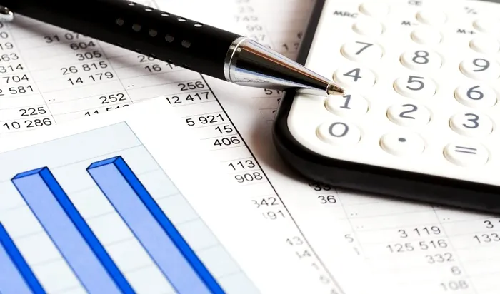 Calculator, pix, calcule pe foi.