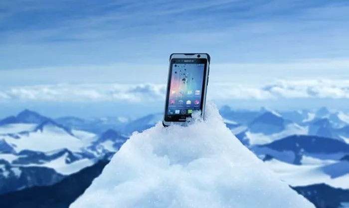 Nautiz-X1-ultra-rugged-smartphone-MIL-STD-810G-2