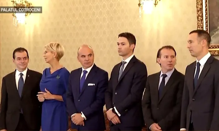 Raluca Turcan, apariție asemănătoare cu cea a Vioricăi Dăncilă la consultările de la Cotroceni