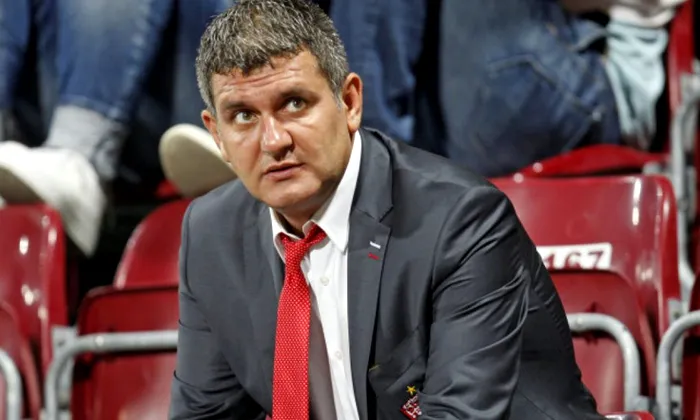 A fost dat afară de la Dinamo! Collado și Couto l-au acuzat că divulgă informații secrete