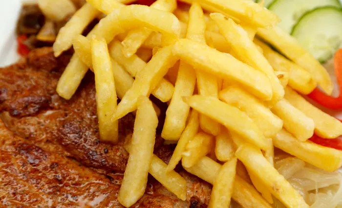 Cartofii prăjiți sunt adevărate bombe calorice