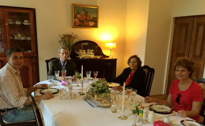 Ce mâncau Regina Ana a României și Regele Mihai pentru o viață lungă. Ce puneau pe masă, la prânz. Era regulă