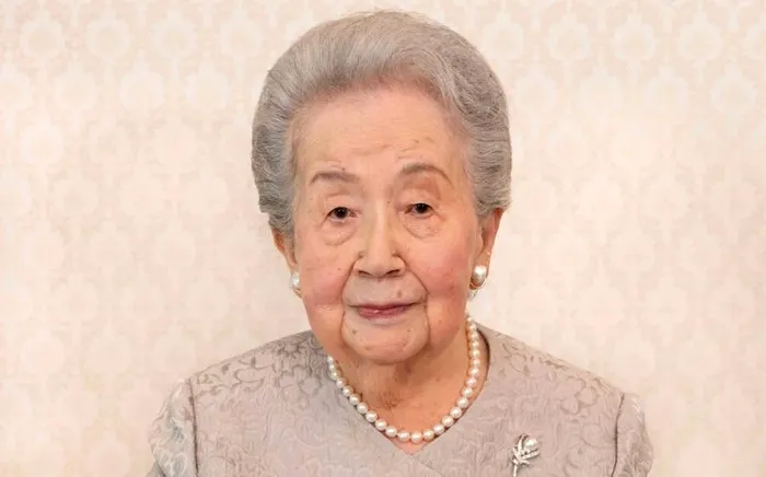 Prințesa Yuriko în salonul de recepție al reședinței sale din Tokyo, 22 mai 2023. (Foto Imperial Household AgencyAP)