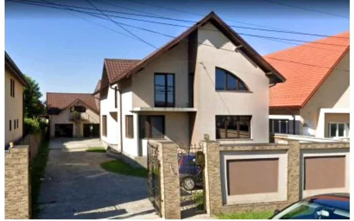 Cum arată casa familiei Măruță din Târgu Jiu. Imagini rare cu vila părinților vedetei Pro TV