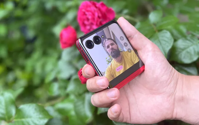 2 selfie Motorola Razr 40 Ultra