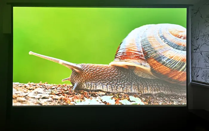 Benq TK700STi 4K HDR - divertisment 