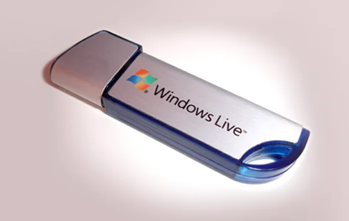 Cum sa-ti creezi un stick usb cu Windows 8 Live