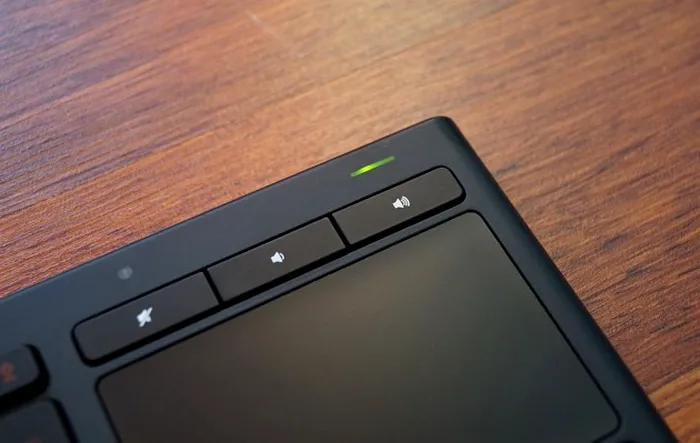 Logitech K830 Review (3)