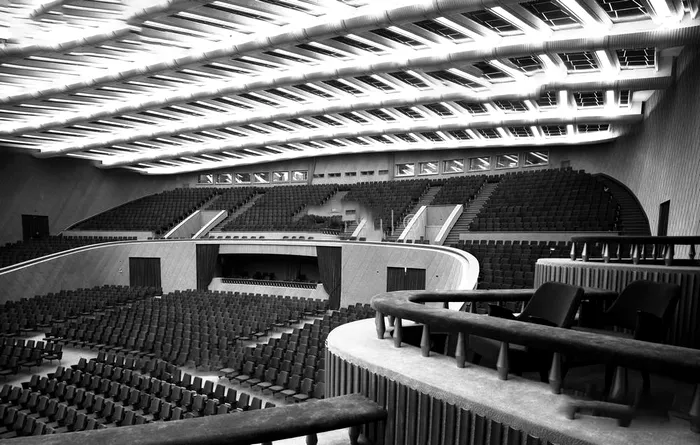 Ce a vrut să facă Nicolae Ceaușescu la Sala Palatului. Povestea clădirii menite să îi „emancipeze” pe români
